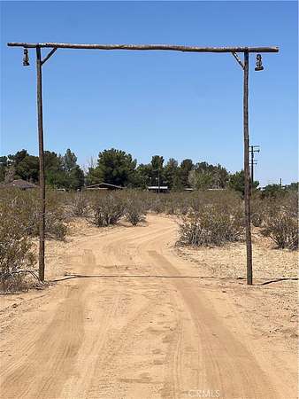 1.53 Acres of Land for Sale in Apple Valley, California