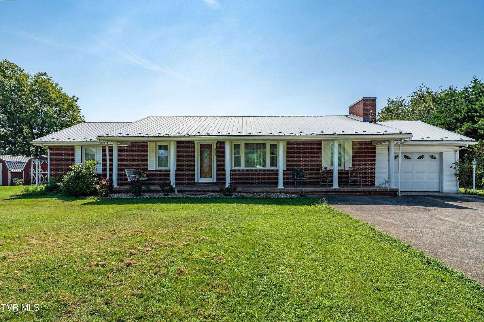 1 Acre of Residential Land with Home for Sale in Rogersville, Tennessee