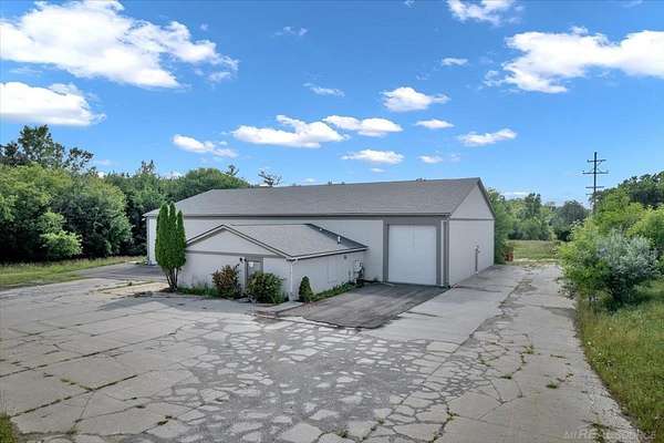 3.17 Acres of Improved Commercial Land for Sale in Owosso, Michigan