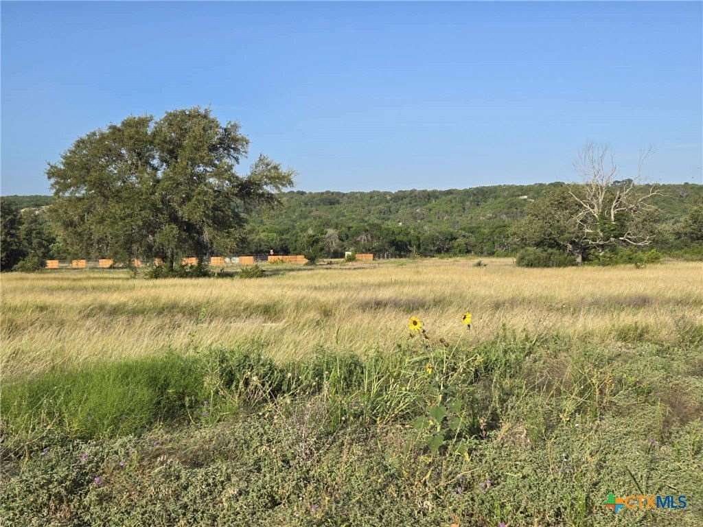5 Acres of Residential Land for Sale in Oglesby, Texas