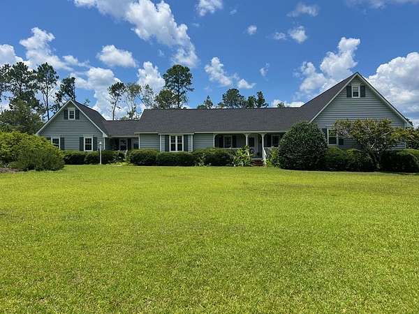 2.12 Acres of Residential Land with Home for Sale in Vidalia, Georgia