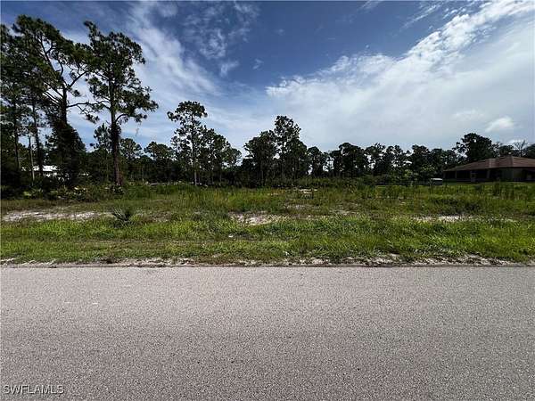 0.25 Acres of Land for Sale in Lehigh Acres, Florida