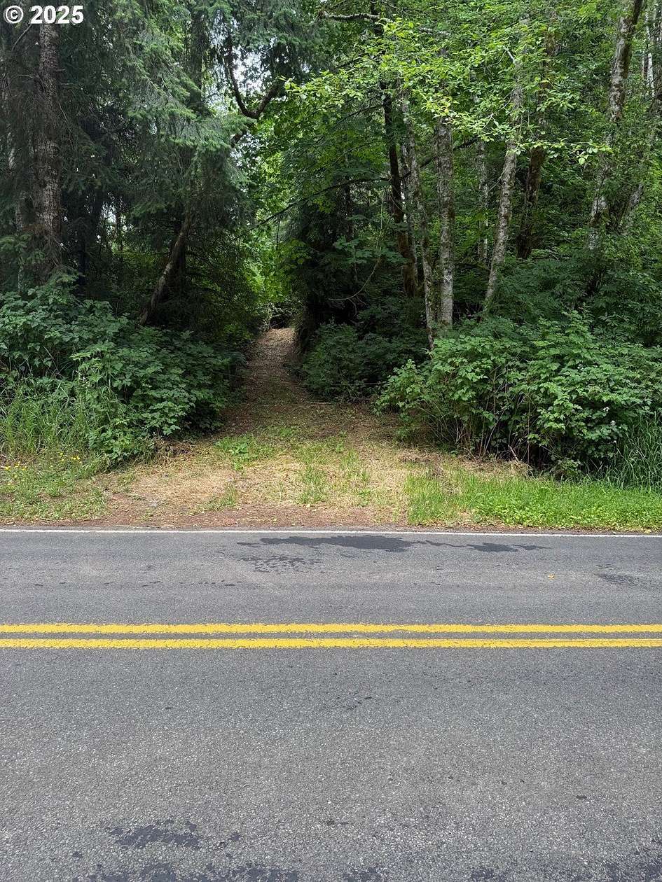 7.24 Acres of Residential Land for Sale in Rosburg, Washington