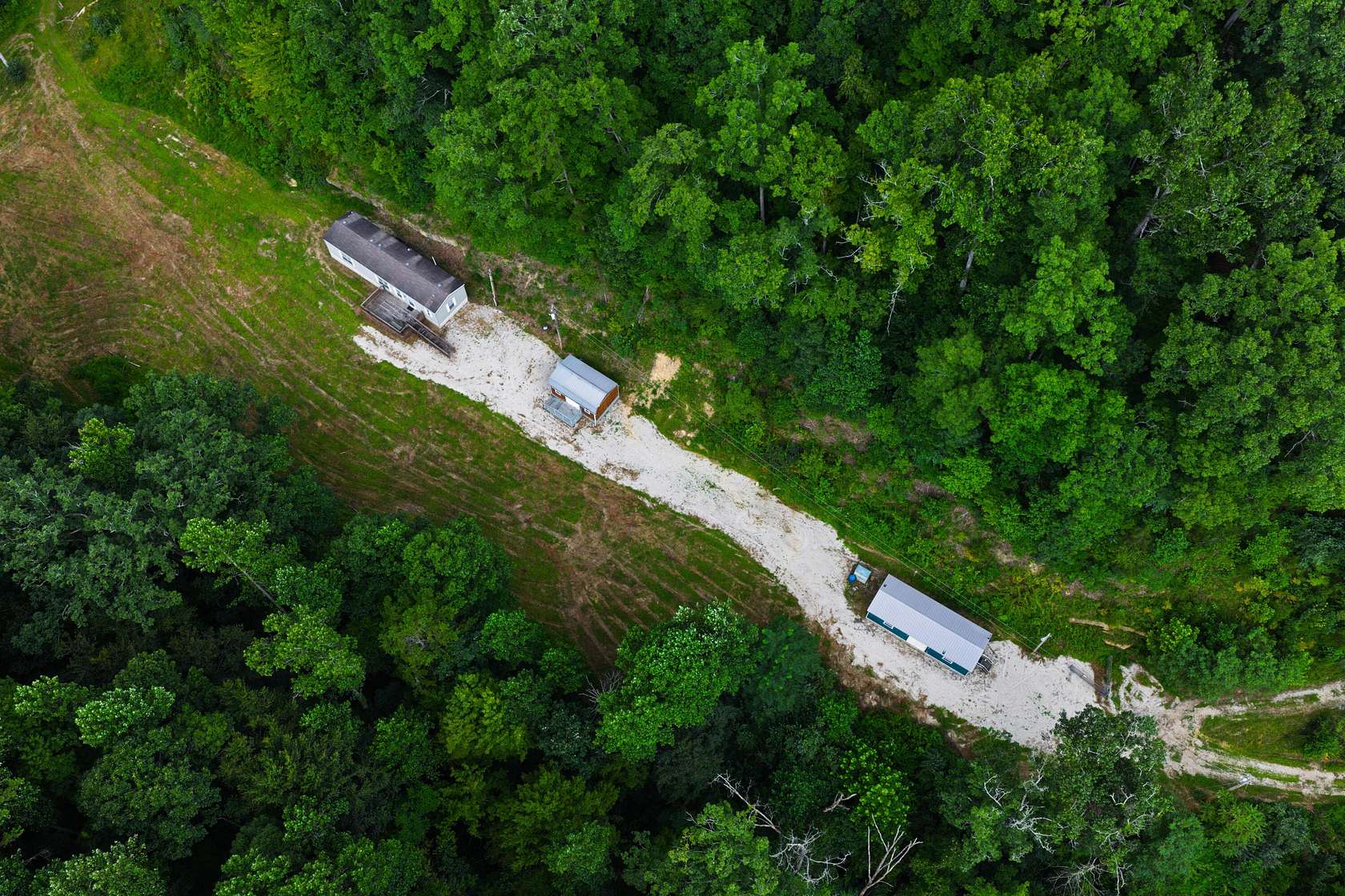 106 Acres of Land with Home for Sale in Jackson, Kentucky