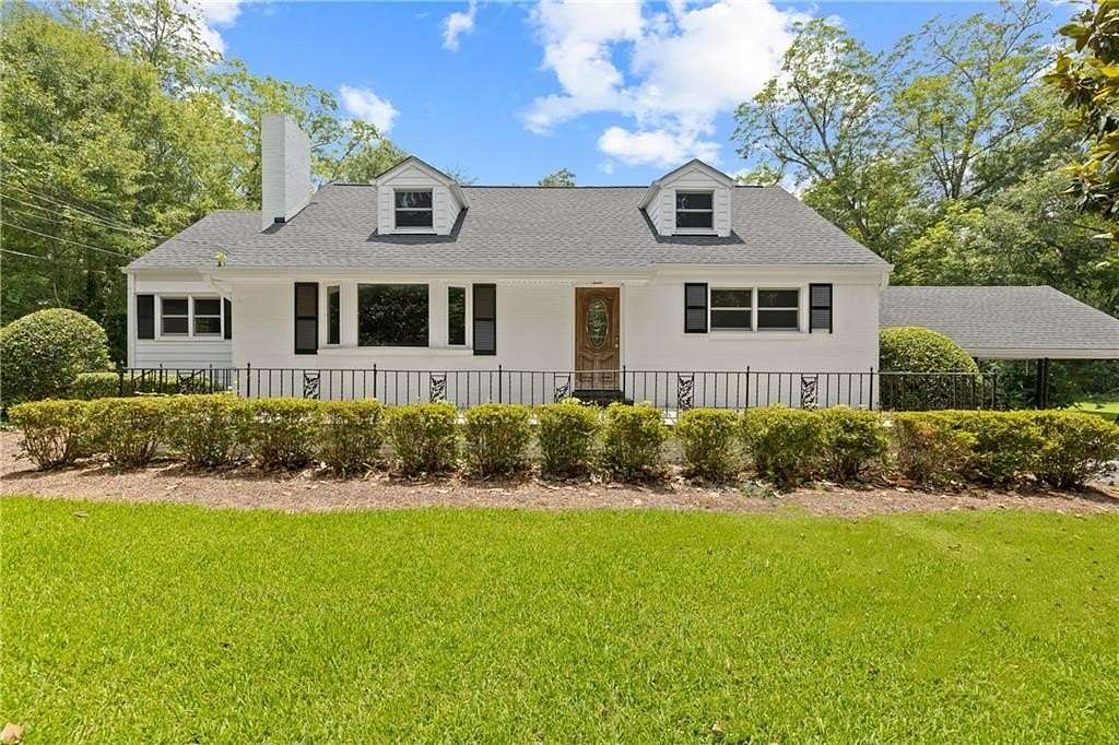 2 Acres of Residential Land with Home for Sale in Social Circle, Georgia
