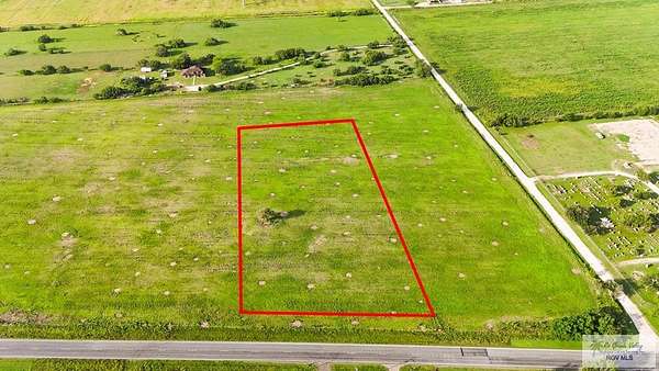 3.23 Acres of Residential Land for Sale in Santa Rosa, Texas