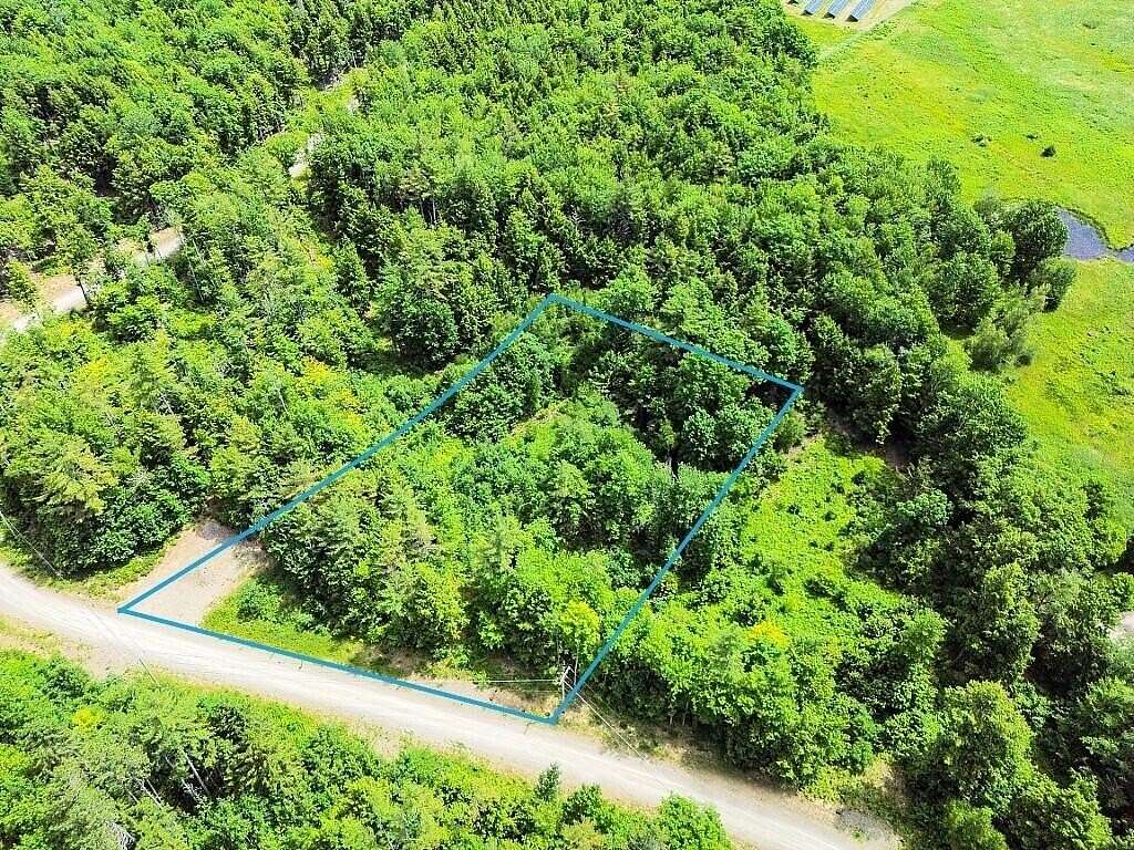 2.52 Acres of Residential Land for Sale in Winslow, Maine