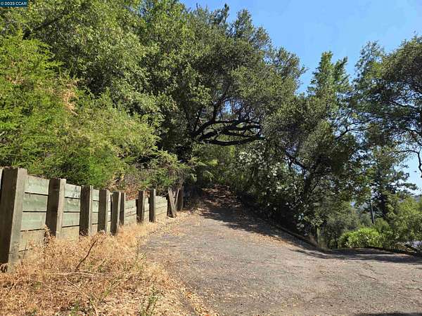 5 Acres of Land for Sale in Kentfield, California