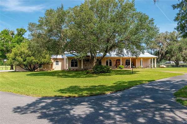 31.8 Acres of Agricultural Land with Home for Sale in Morriston, Florida