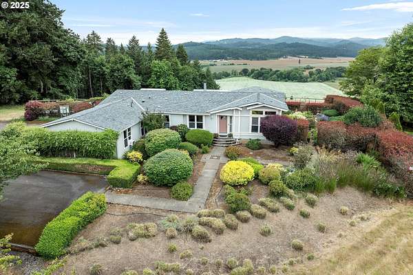 98.4 Acres of Agricultural Land with Home for Sale in Monmouth, Oregon