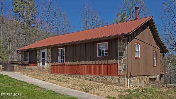 12.8 Acres of Land with Home for Sale in Del Rio, Tennessee