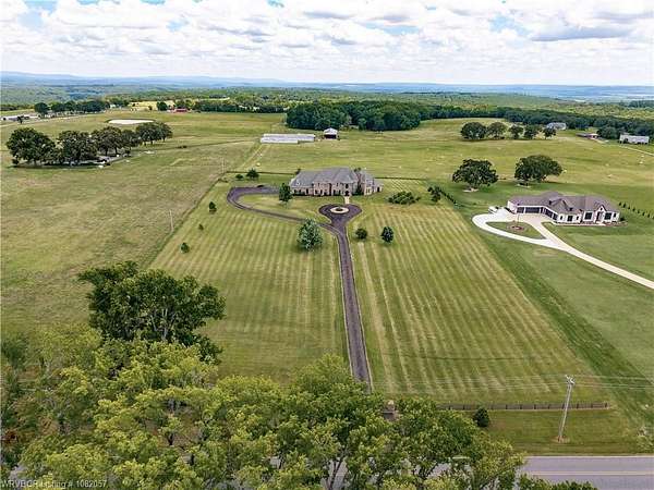 5 Acres of Residential Land with Home for Sale in Alma, Arkansas