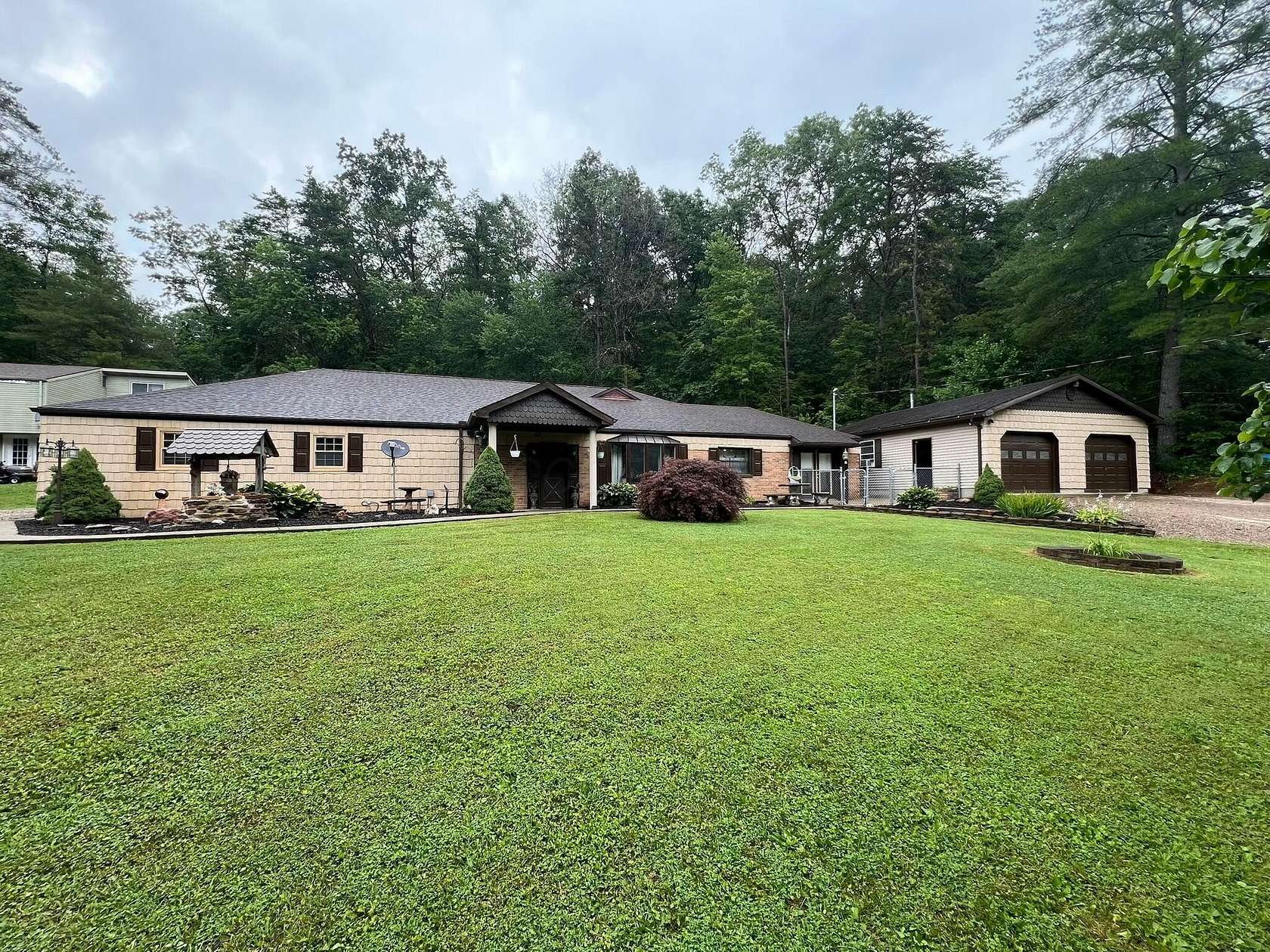 2.3 Acres of Residential Land with Home for Sale in McArthur, Ohio