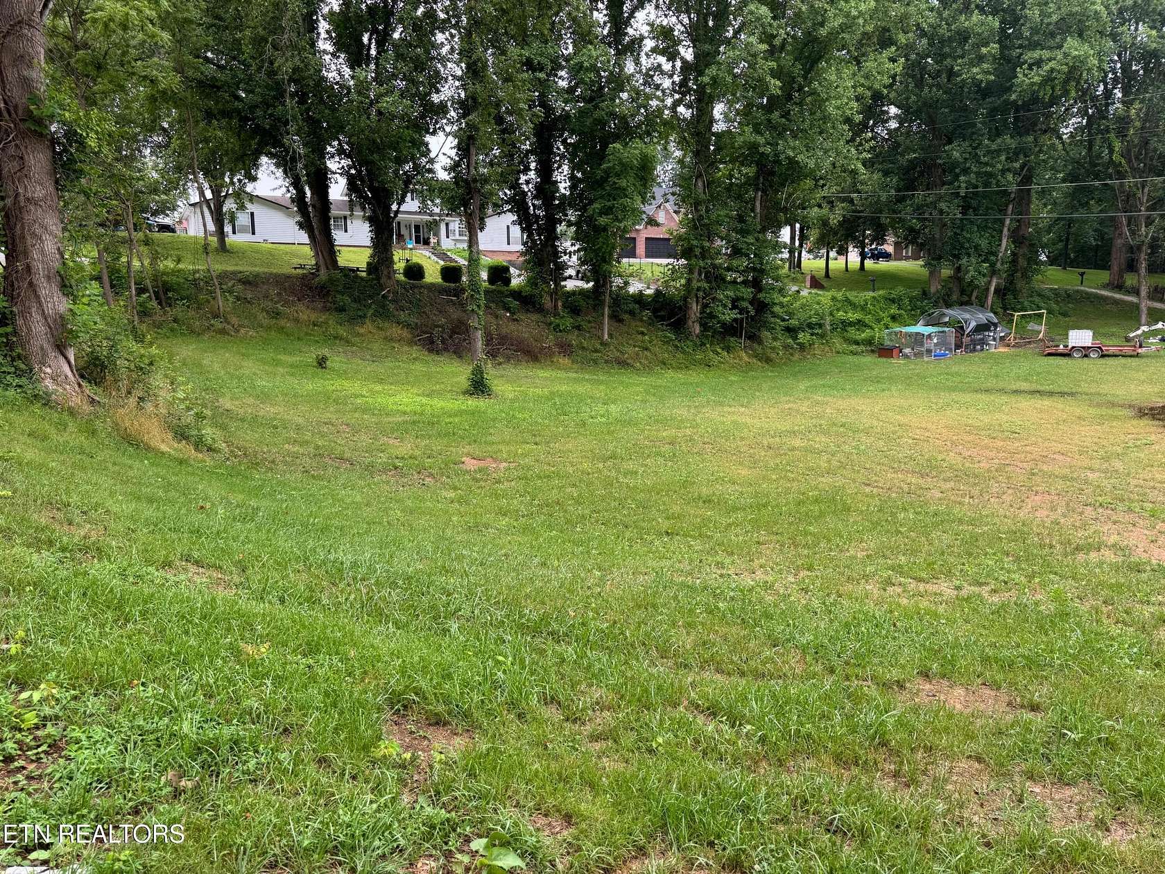 0.92 Acres of Residential Land for Sale in Jacksboro, Tennessee