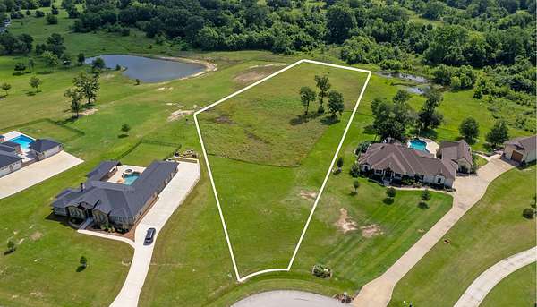 2 Acres of Residential Land for Sale in Iola, Texas