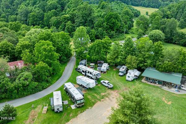 1.5 Acres of Improved Mixed-Use Land for Sale in Mountain City, Tennessee