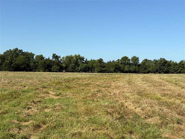 70 Acres of Land for Sale in Sulphur Springs, Texas