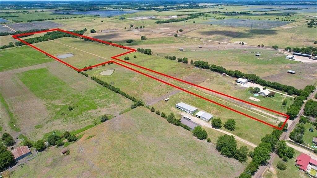 30 Acres of Land for Sale in Brookston, Texas