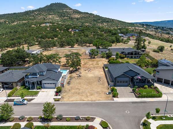 0.17 Acres of Residential Land for Sale in Medford, Oregon