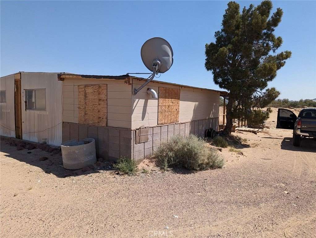 30 Acres of Land with Home for Sale in Newberry Springs, California