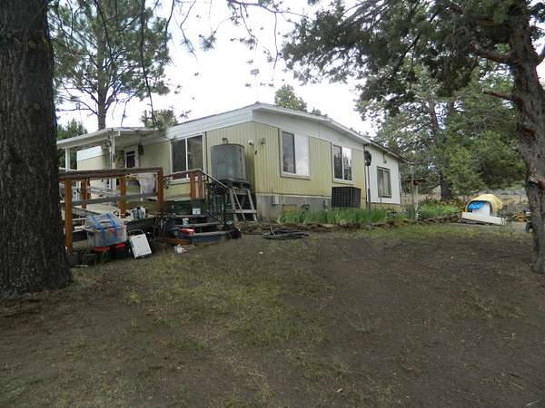 2.42 Acres of Residential Land with Home for Sale in Chiloquin, Oregon