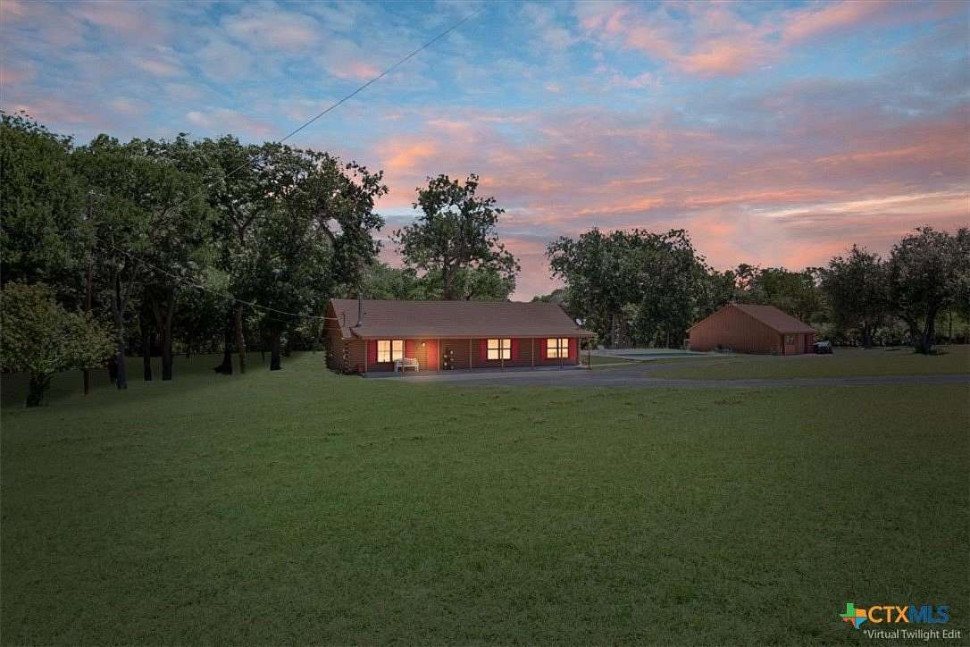 12.7 Acres of Land with Home for Sale in Eddy, Texas