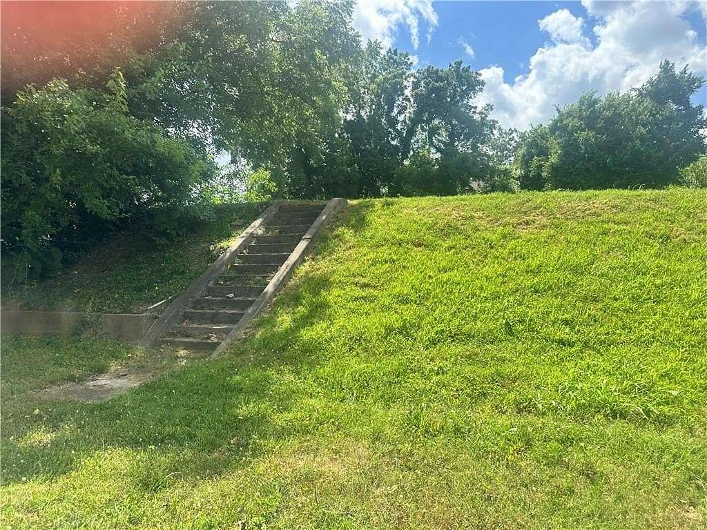 0.22 Acres of Land for Sale in Kansas City, Kansas