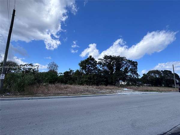 0.4 Acres of Residential Land for Sale in Pahokee, Florida
