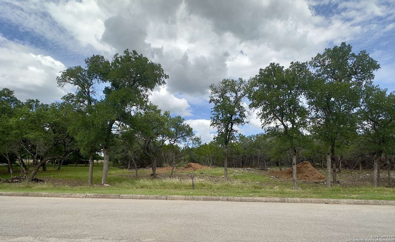 1 Acre of Residential Land for Sale in Boerne, Texas