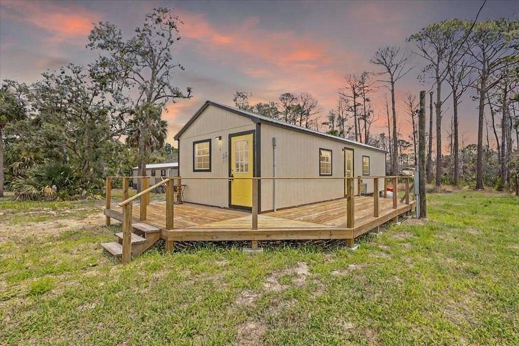 0.23 Acres of Residential Land for Sale in Steinhatchee, Florida