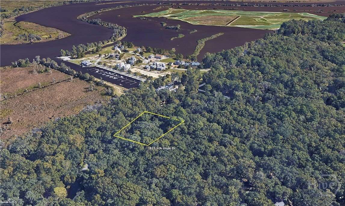 0.7 Acres of Residential Land for Sale in Richmond Hill, Georgia