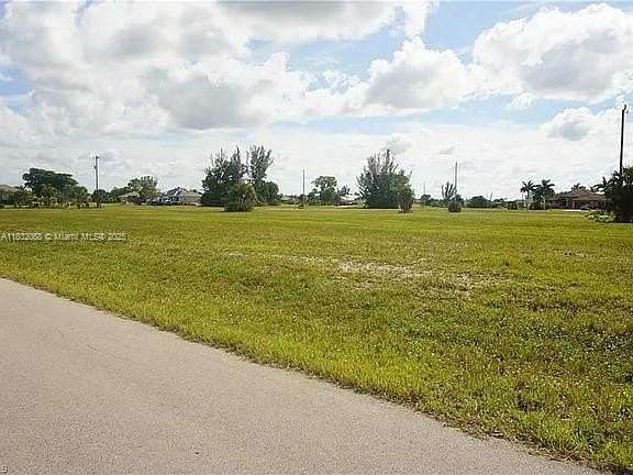 Residential Land for Sale in Cape Coral, Florida