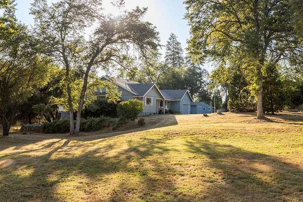 2.17 Acres of Residential Land with Home for Sale in Oakhurst, California