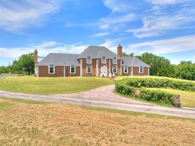 68.8 Acres of Land with Home for Sale in Skiatook, Oklahoma