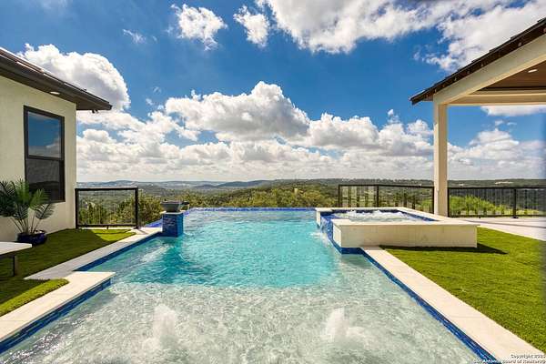 1.62 Acres of Residential Land with Home for Sale in San Antonio, Texas