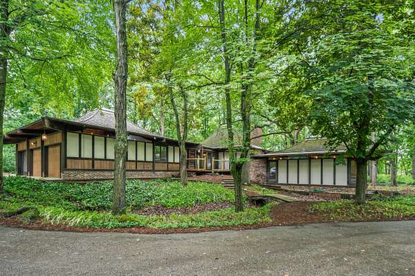 5 Acres of Residential Land with Home for Sale in River Hills, Wisconsin