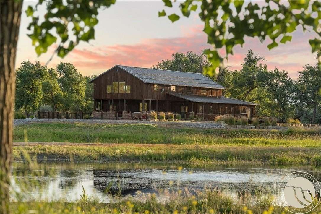 73 Acres of Land with Home for Sale in Hardin, Montana