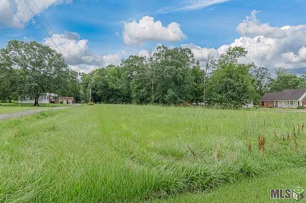 0.9 Acres of Residential Land for Sale in Saint Amant, Louisiana