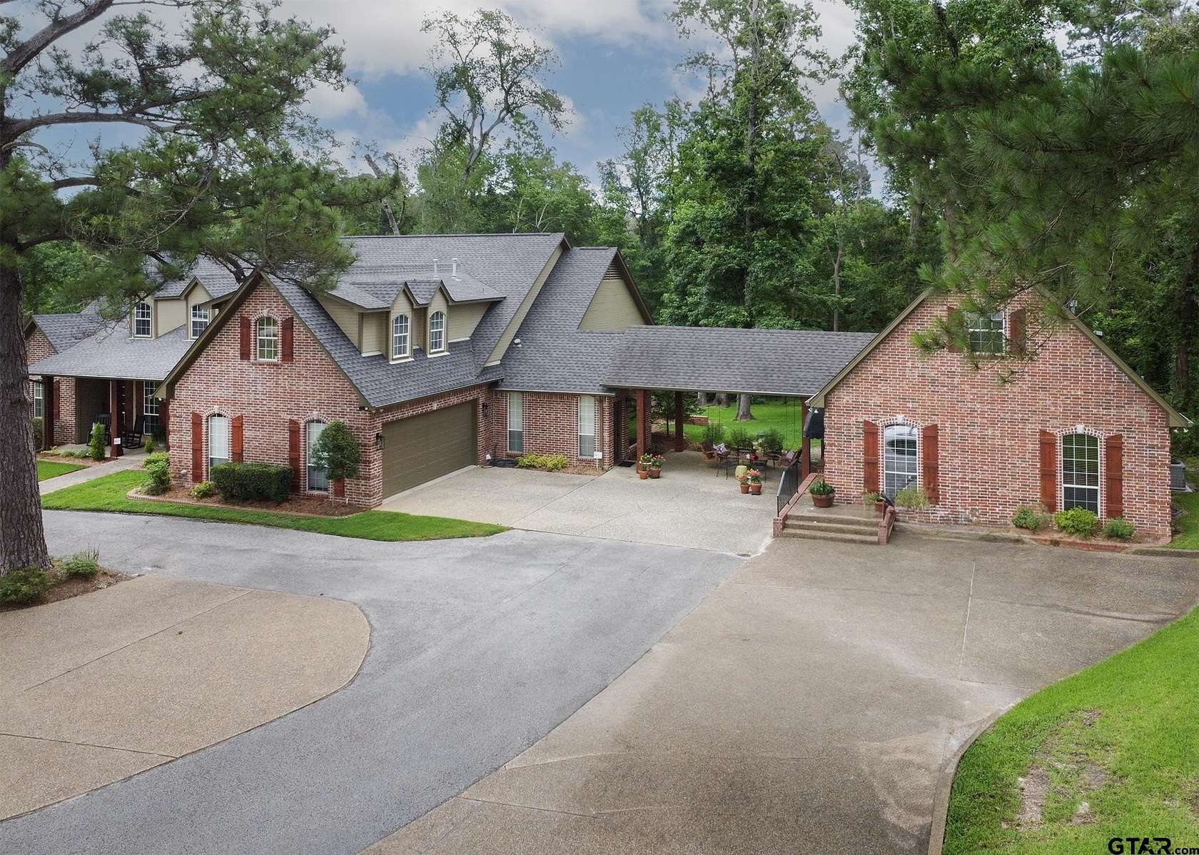 1.54 Acres of Improved Commercial Land for Sale in Tyler, Texas