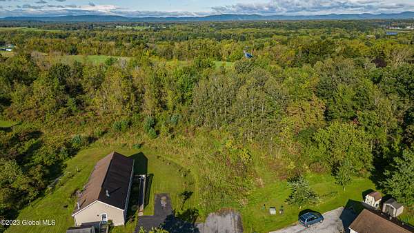 15.2 Acres of Land for Sale in Fort Edward, New York