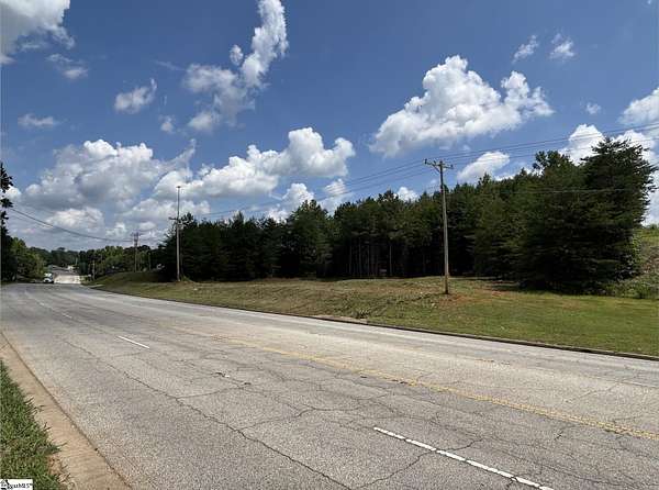 2 Acres of Commercial Land for Sale in Greer, South Carolina