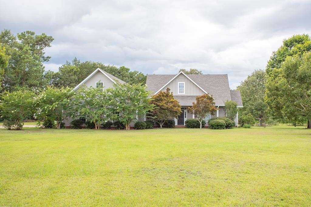 5.14 Acres of Land with Home for Sale in Whigham, Georgia