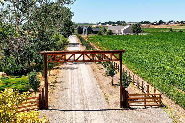 3.24 Acres of Residential Land with Home for Sale in Middleton, Idaho