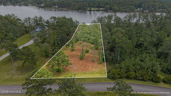 1 Acre of Residential Land for Sale in Oriental, North Carolina