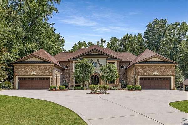 4.8 Acres of Land with Home for Sale in Smyrna, Georgia