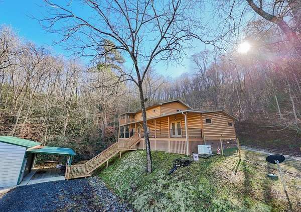 5.83 Acres of Residential Land with Home for Sale in Andrews, North Carolina