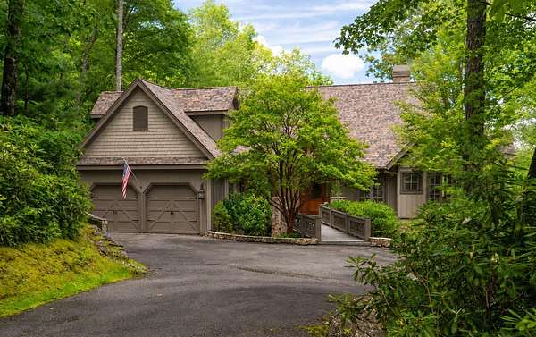 2.19 Acres of Land with Home for Sale in Cashiers, North Carolina