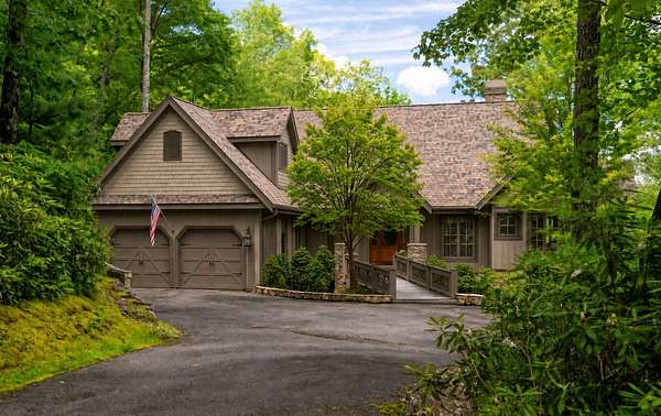 2.19 Acres of Land with Home for Sale in Cashiers, North Carolina