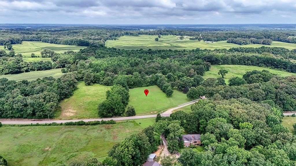 2.4 Acres of Land for Sale in Huntingdon, Tennessee