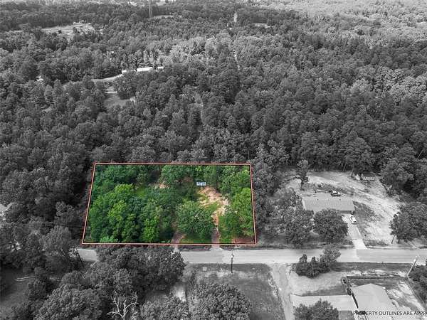 1 Acre of Residential Land for Sale in White Oak, Texas